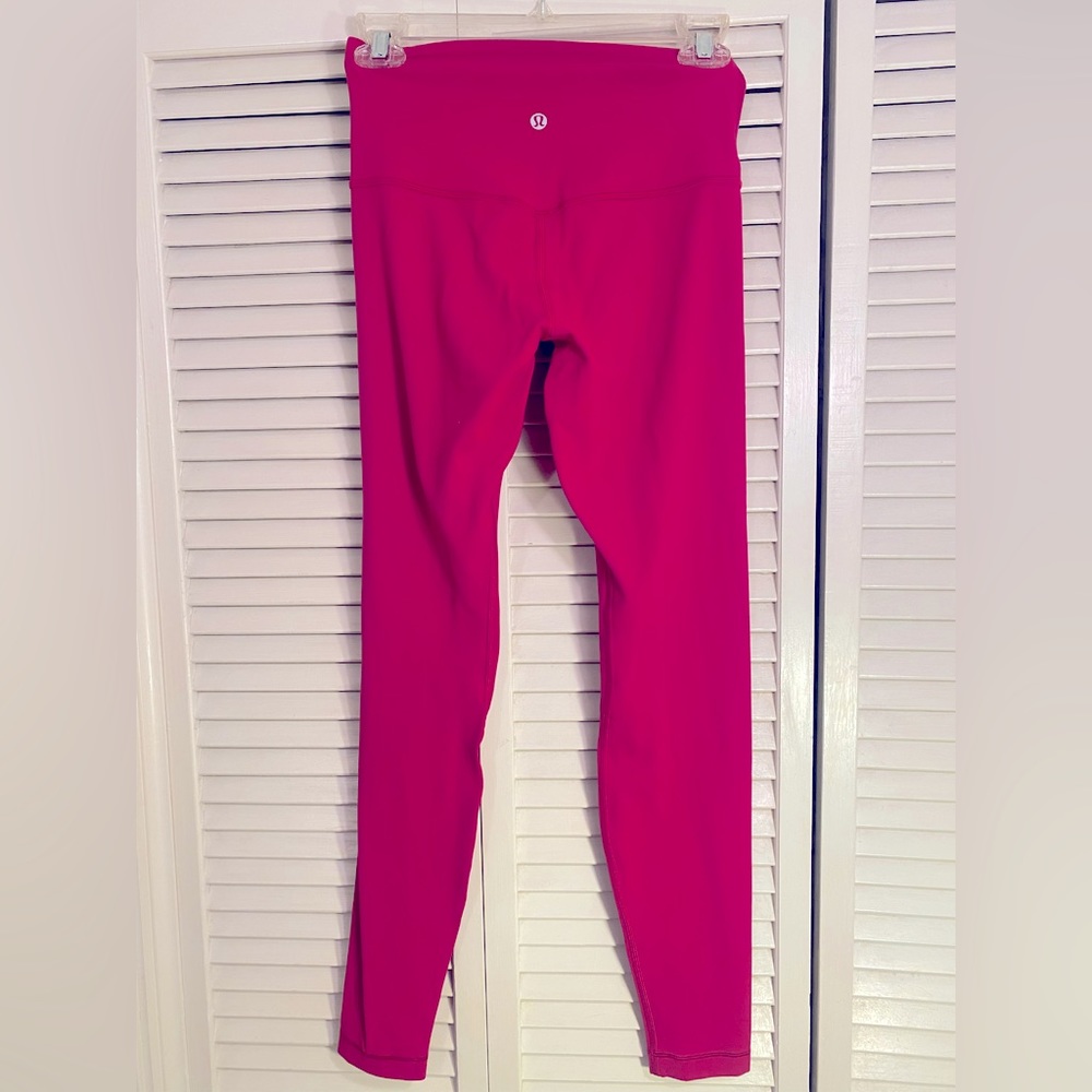 Lululemon wild berry wunder under size 6, 27” inseem